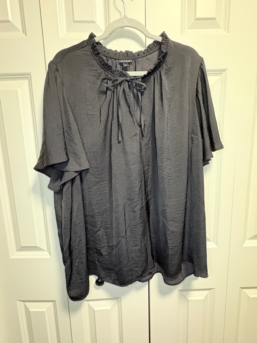 torrid Short-Sleeve Tie-Neck Blouse
